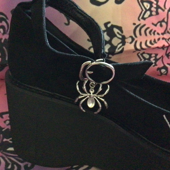 Spiderweb Platform Wedges Mary Janes - Picture 3 of 9